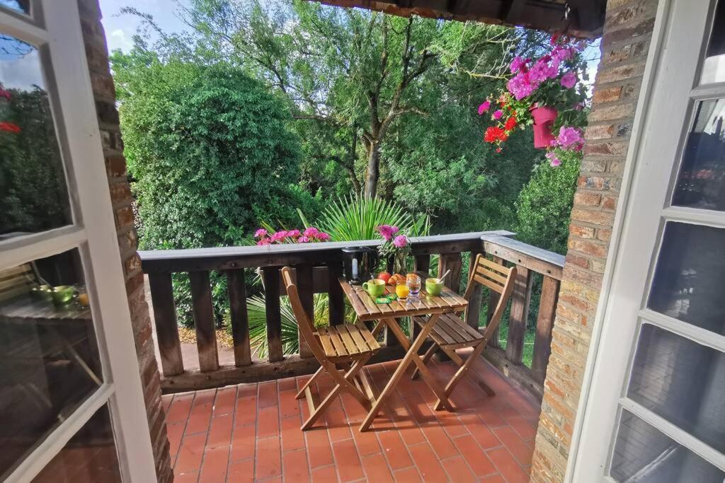 Gite Le Balcon Flaubert Forges-les-Eaux Buitenkant foto