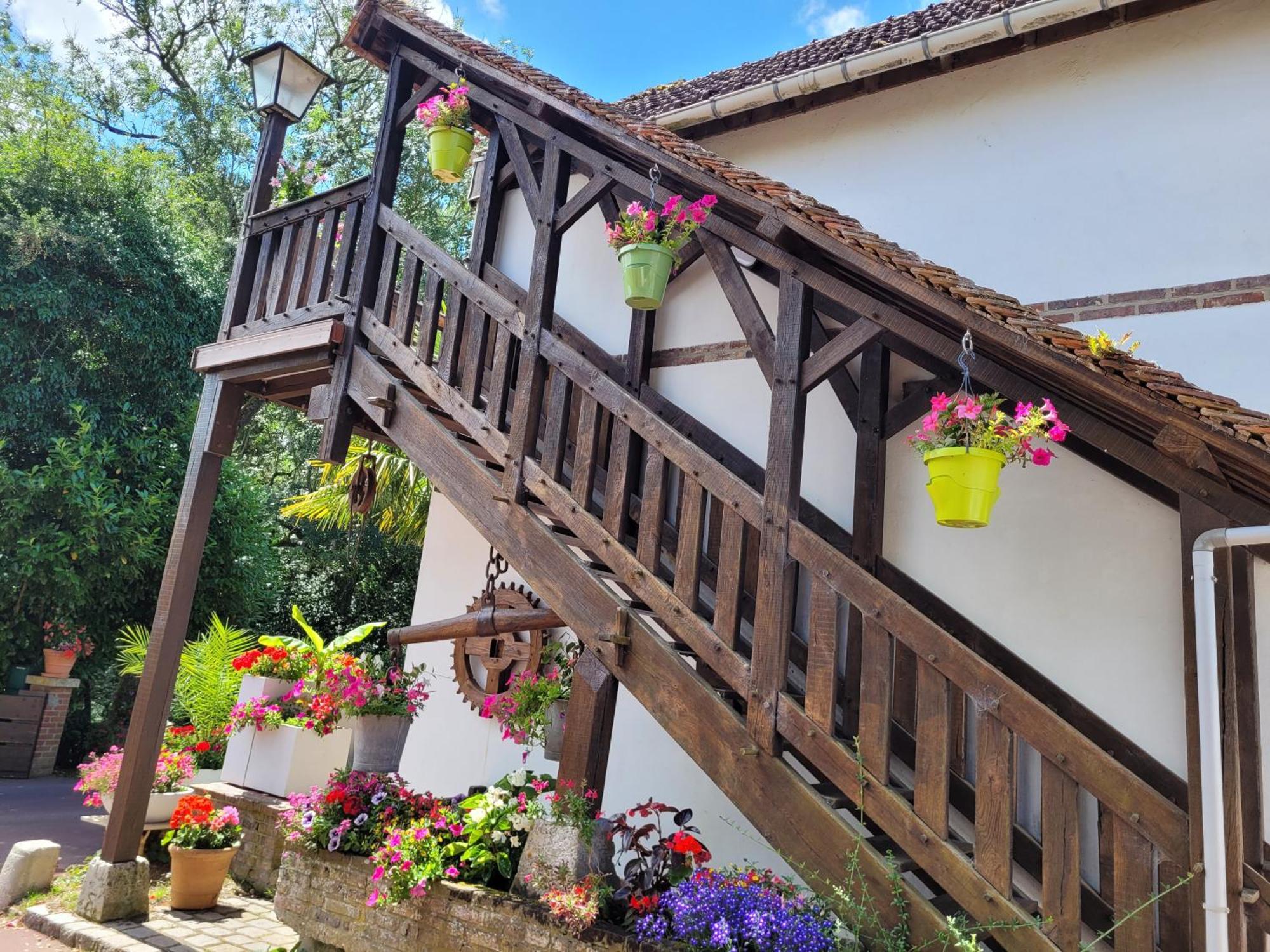 Gite Le Balcon Flaubert Forges-les-Eaux Buitenkant foto