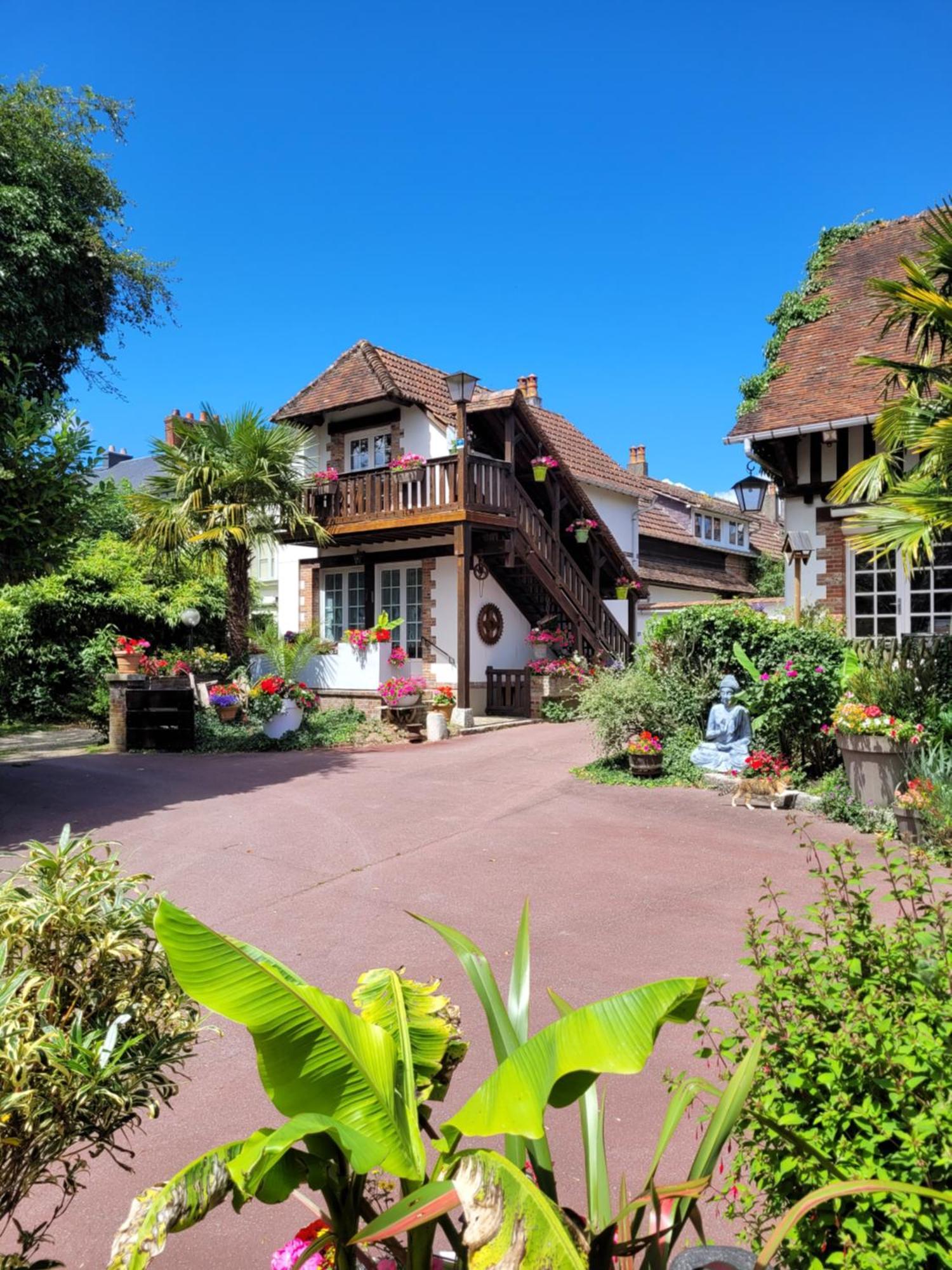 Gite Le Balcon Flaubert Forges-les-Eaux Buitenkant foto